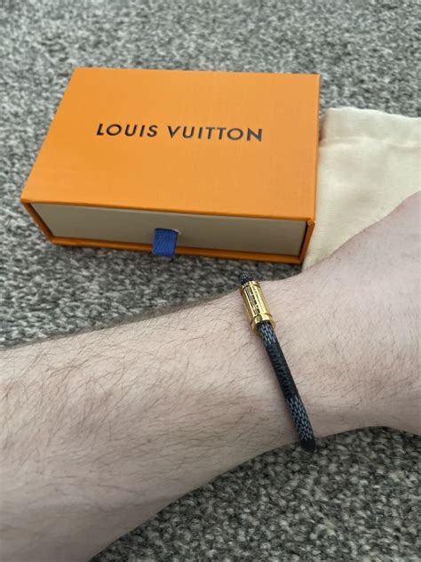 lv keep it bracelet